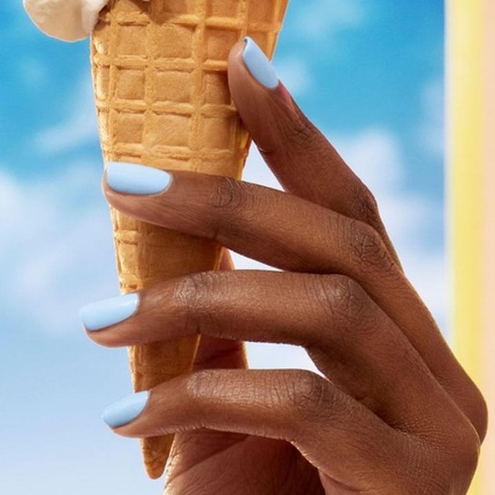 Produktbild Manucurist Green Nail Polish Pastel Blue Classic Natural 9-Free (Farblack)