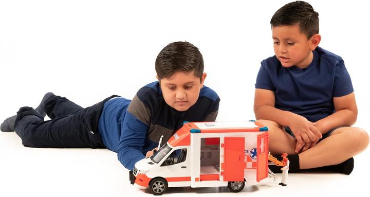 Actual product image Bruder MB Sprinter ambulance with driver