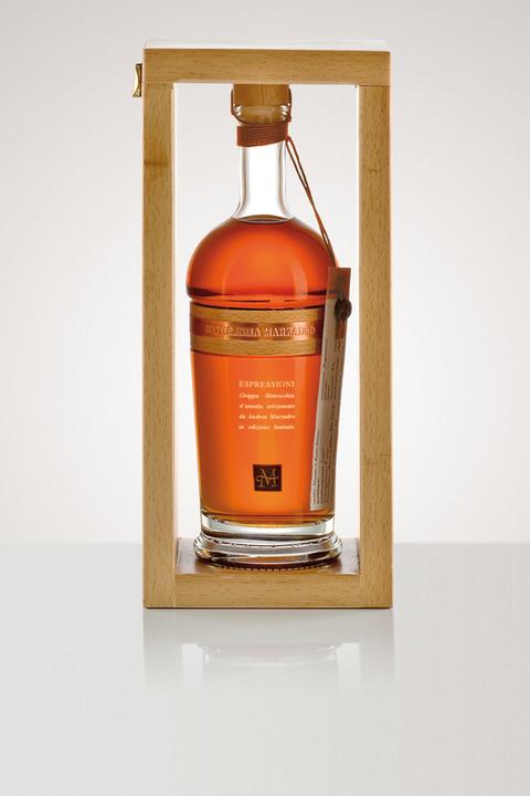 Image du produit Marzadro ESPRESSIONI AROMATICA Grappa 43% vol. 0,7l en caisse bois