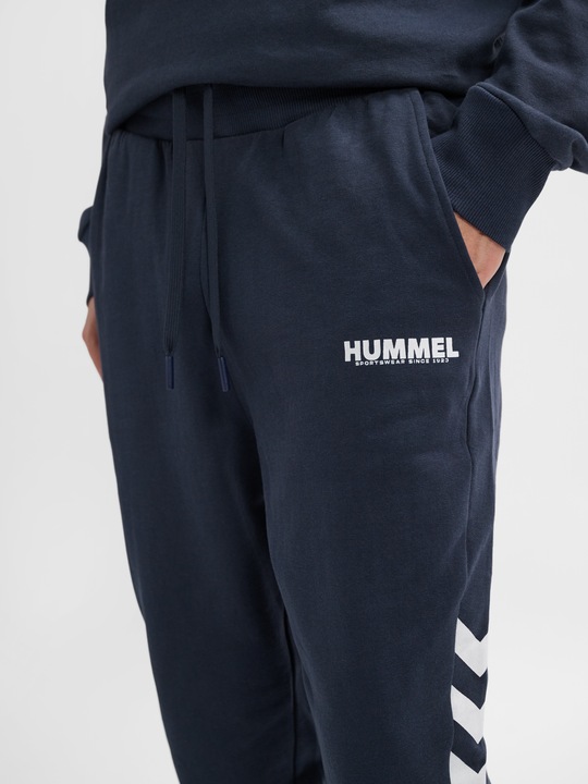 Actual product image hummel Legacy Tapered Pants (S)