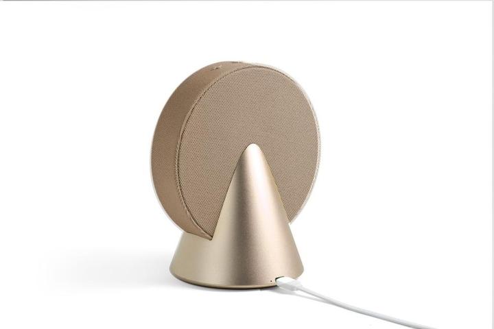 Productafbeelding Lexon Bluetooth speaker Conic Aluminium gold (12 h)