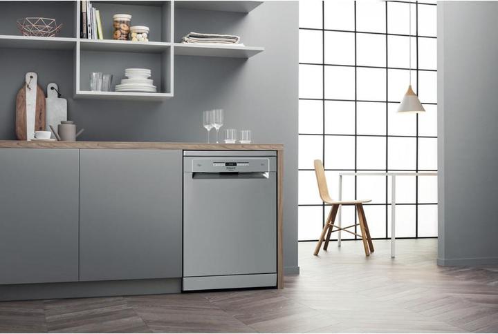 Actual product image Hotpoint HFO 3O32 CW X Dishwasher Free installation 14 place settings D