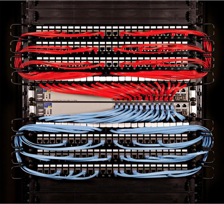 Produktbild PATCHBOX PLUS+ CAT.6A STP BLUE 1,8M