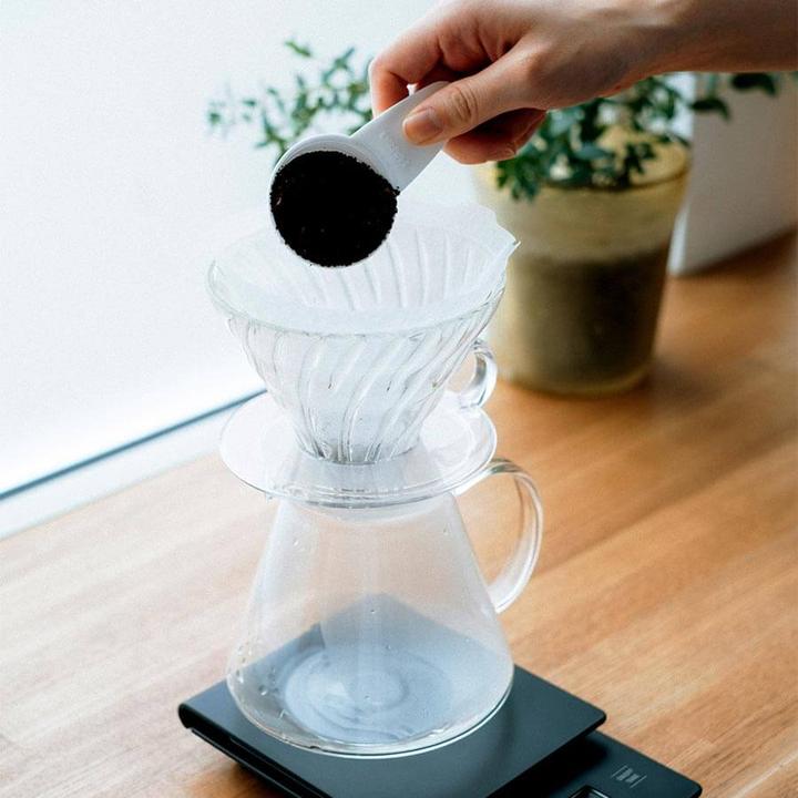 Actual product image Hario V60 Glass Brewing Kit - Set Glass Brewer + Server + Filter (0.60 l)
