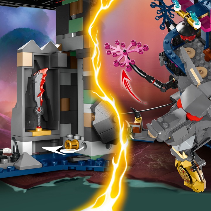 Actual product image LEGO Wolf Mask Shadow Dojo (71813, LEGO Ninjago)
