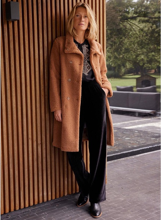 Actual product image Anne Weyburn Bouclé Coat with Button Closure (42)