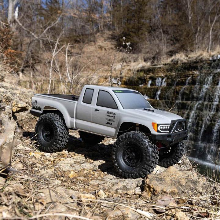 Image du produit Axial Scale Crawler SCX10 III Base Camp Gris 1:10, ARTR (Presque prêt à être conduite)