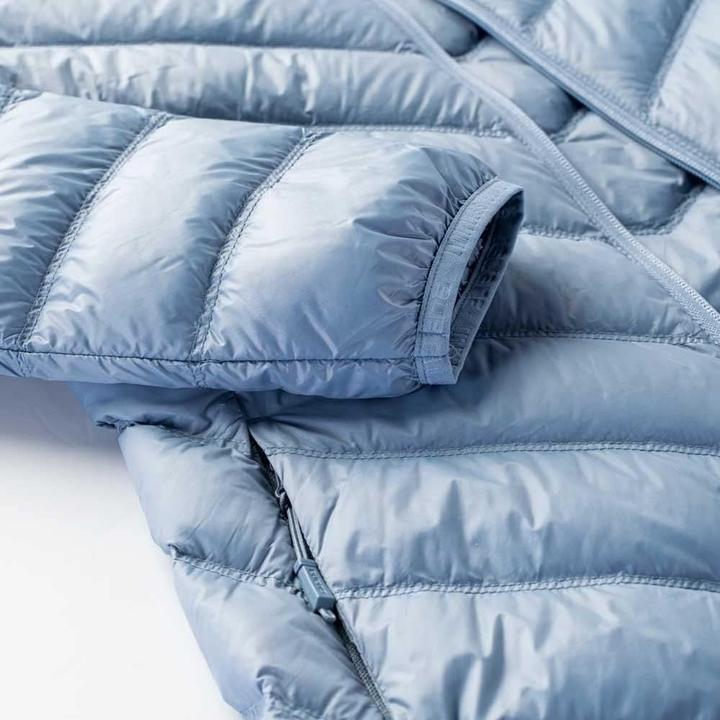 Actual product image Iguana Blanca Jacke (S)