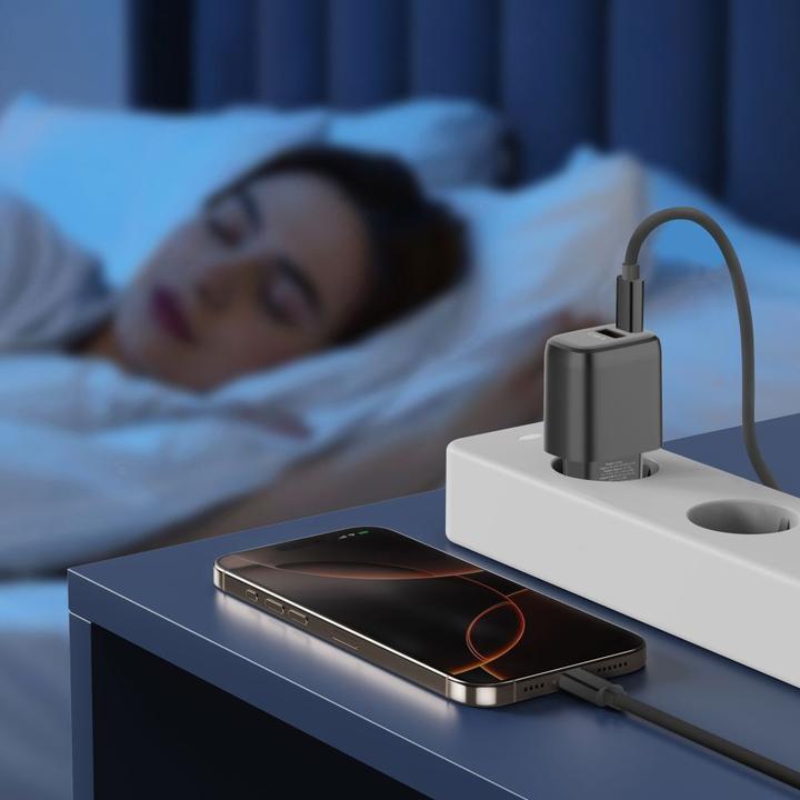 Produktbild Tech-Protect NCA30 PD 30W / QC3.0 USB-A / USB-C Wandladegerät - schwarz (30 W, 2 Ports)