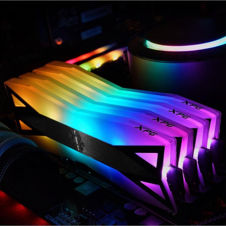 Produktbild Adata XPG SPECTRIX D60G DDR4 (2 x 8GB, 4133 MHz, DDR4-RAM, DIMM)