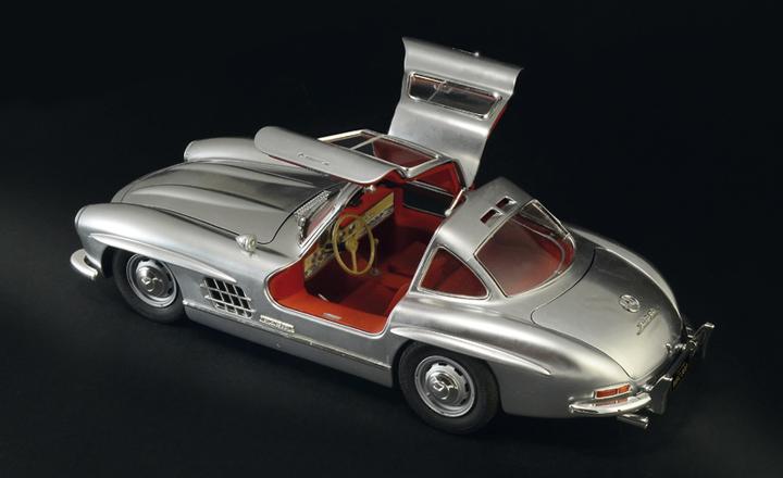 Immagine prodotto Mercedes-Benz 300 SL Gullwing in scala 1:16