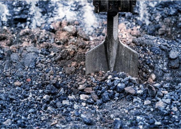 Produktbild Bosch Professional Zubehör PRO HEX 28-4C Spatmeissel, gerundet, 135 x 400 mm (135 mm)