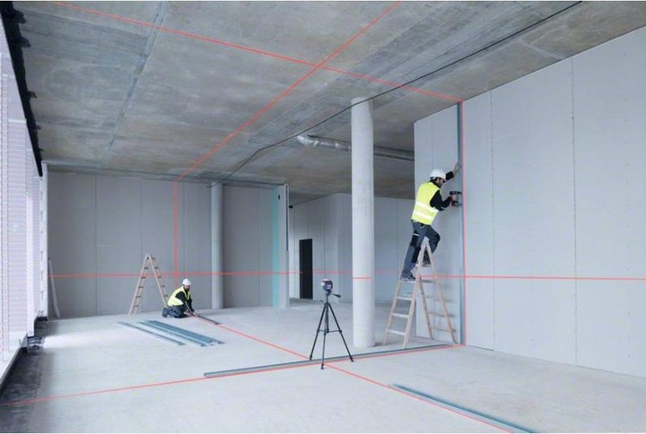 Immagine prodotto Bosch Professional Laser lineare GLL 3-80 C (4x1.5V AA, scatola)