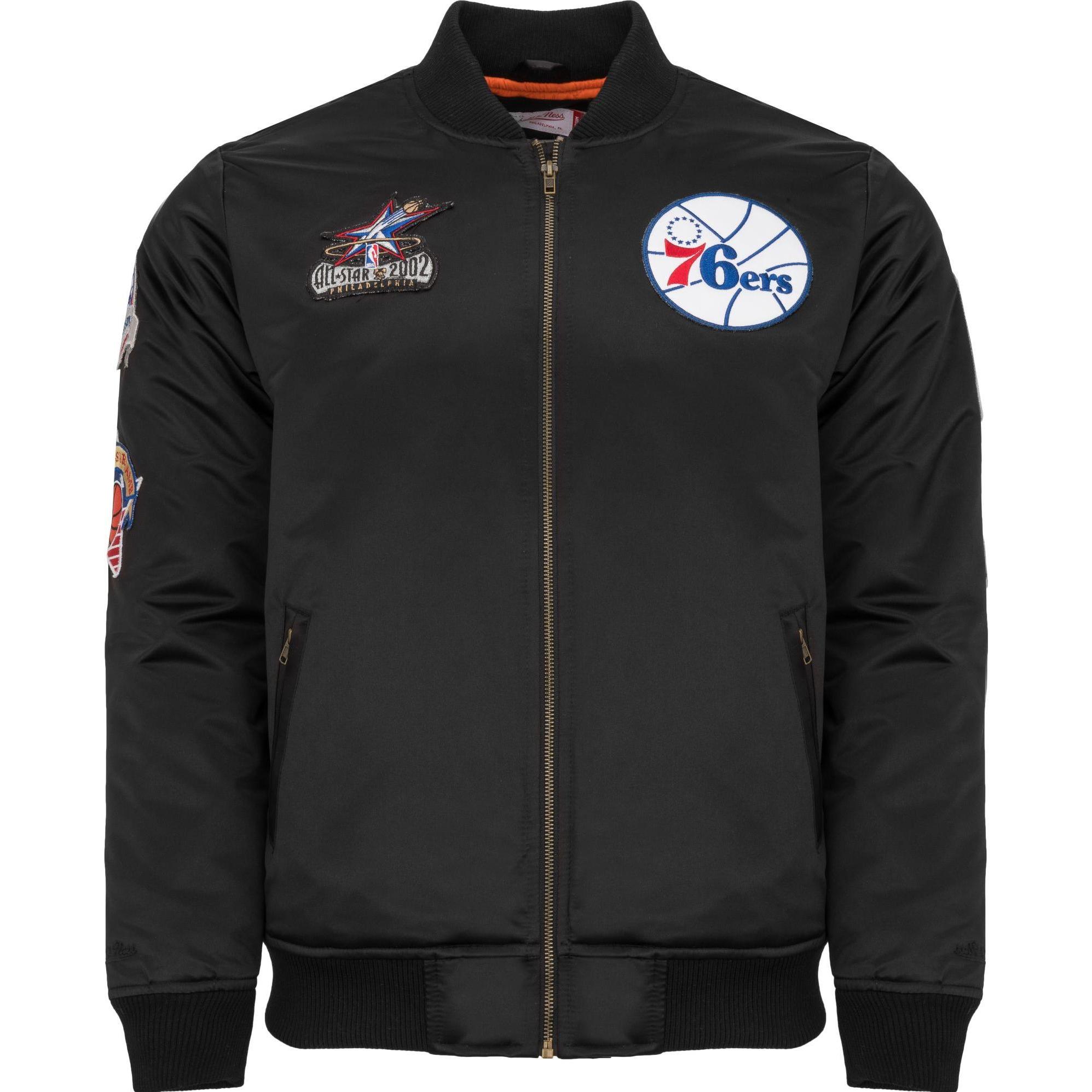 Mitchell & Ness, Herren, Jacke, M&N Satin Bomber Jacke - PATCHES Philadelphia 76ers - XL (XL), Schwarz, XL