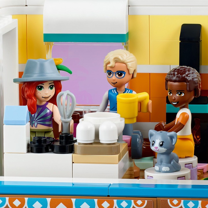 Actual product image LEGO Houseboat (41702, LEGO Friends)