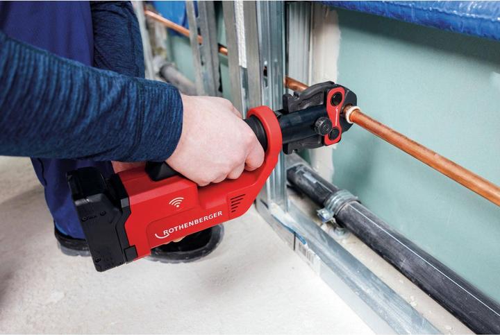Actual product image Rothenberger Pressing machine ROMAX COMPACT III Set U16-20-25 | 18Volt, 1x 2.0 Ah battery, EU, CAS