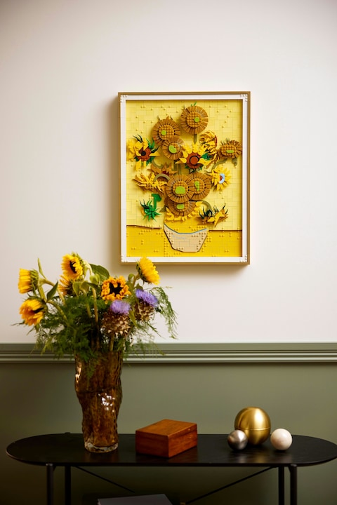 Immagine prodotto LEGO Vincent van Gogh - Girasoli (31215, LEGO DC, Set LEGO rari)