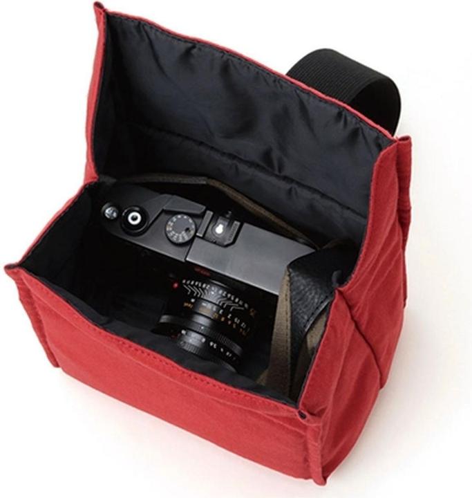 Actual product image Artisan & Artist ACAM-76 (Lens bag, Camera accessory bag)