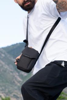 Produktbild Wandrd X1 Cross Body Bag Small Zwart (Kamera Schultertasche, 1 l)