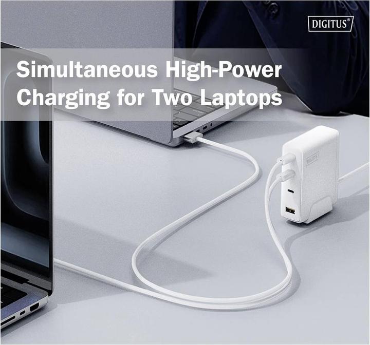 Actual product image Digitus USB GaN Charger 140W, 3x USB-C, 1x USB-A (140 W, 4 ports)