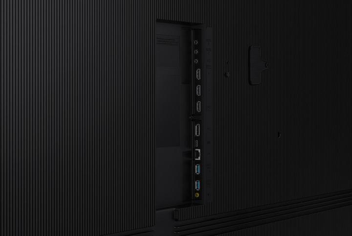 Actual product image Samsung Smart Signage QP105DX-5K 266,7cm(105") DEAL ONLY (Speditionsversand) (5120 x 2160 pixels, 105")