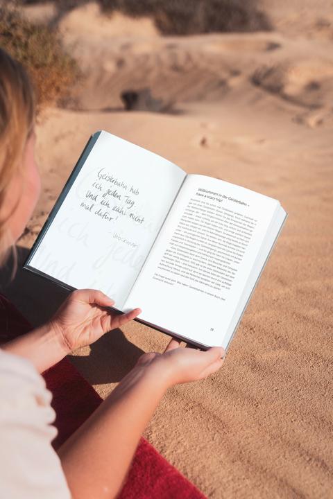 Image du produit Remote Verlag Mut zur Zuversicht (Allemand, Katharina Dr. Roos, Vera Starker, 2024)