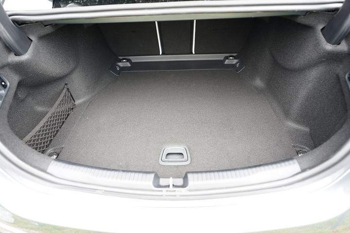 Image du produit ProPlus Bac de coffre pour Mercedes Classe C Limousine de 2021 à aujourd'hui