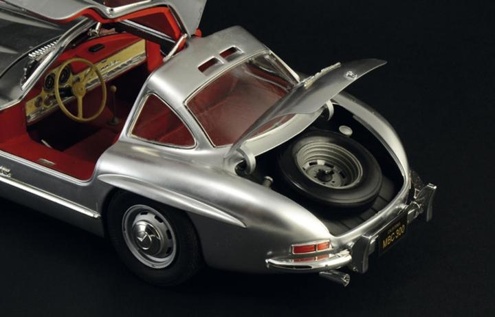 Immagine prodotto Mercedes-Benz 300 SL Gullwing in scala 1:16