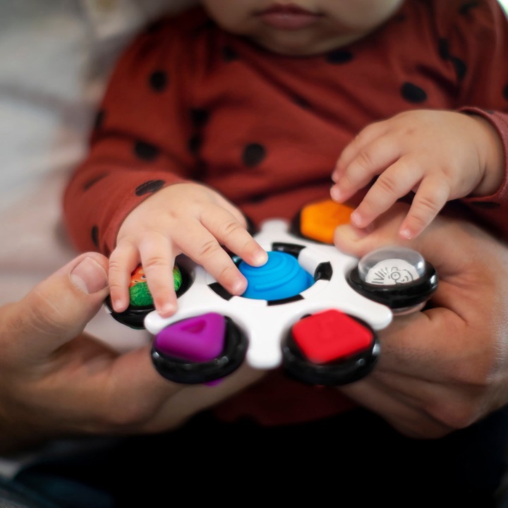 Produktbild Baby Einstein Curiosity Clutch