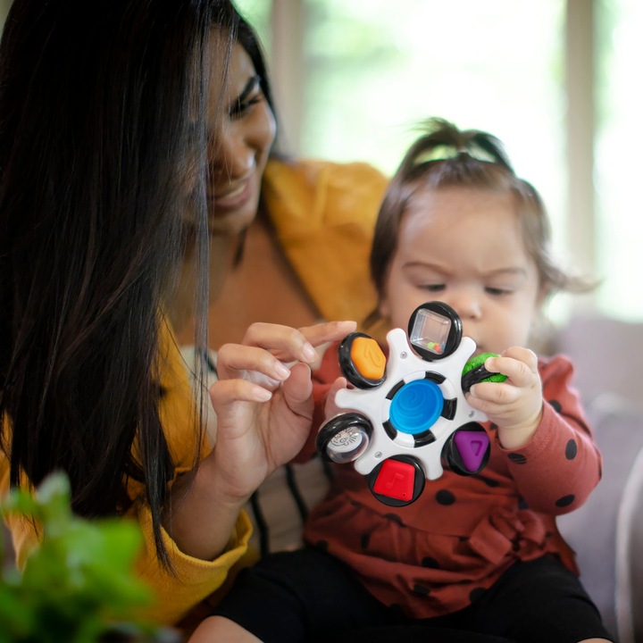 Produktbild Baby Einstein Curiosity Clutch