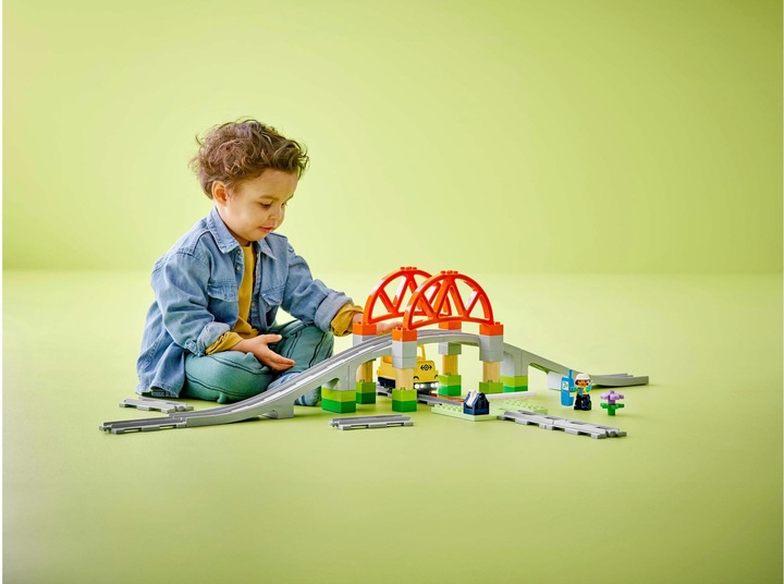 Image du produit LEGO Pont ferroviaire et rails - Kit d'extension (10426)