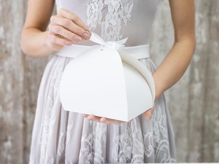 Produktbild Partydeco Cake box, white, 16,5x14x9,5cm (1 pkt / 10 pc.)