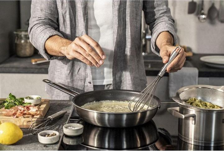 Actual product image Zwilling Pro whisk 28cm