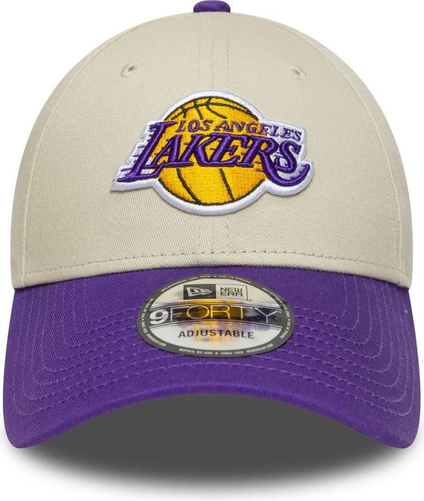 Actual product image New Era 9Forty Strapback Cap - Los Angeles Lakers Beige