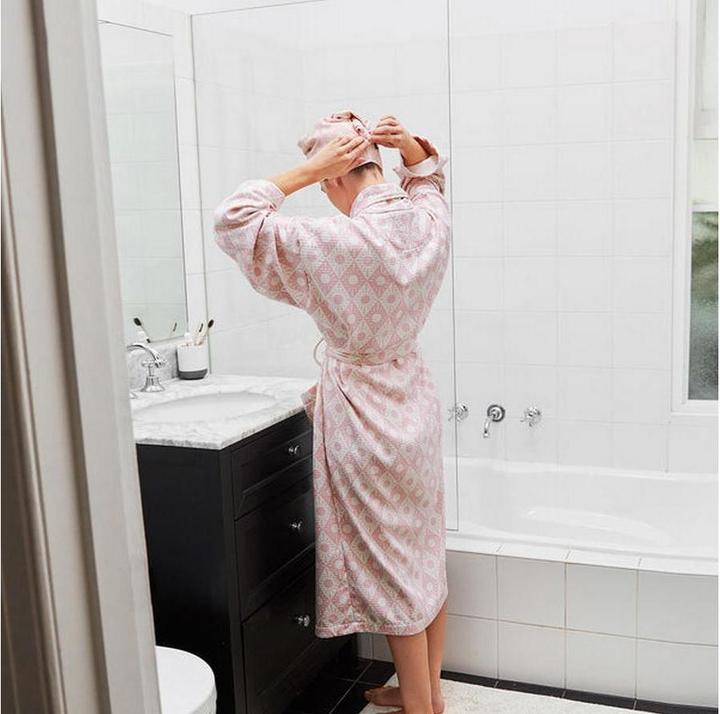 Actual product image Dock & Bay Bath Robe Waffle DIAMOND PINK (One size)