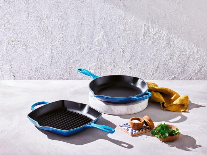 Produktbild Le Creuset Brat- Servierpfanne SIGNATURE Sea Salt (Bratpfanne, Gusseisen, 23 x 5 cm)