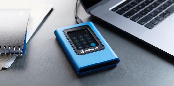 Produktbild Kingston IronKey Vault Privacy 80 (1.92 TB)