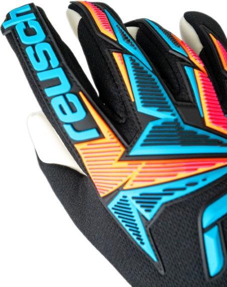 Actual product image Reusch Attrakt Freegel Advance (8)