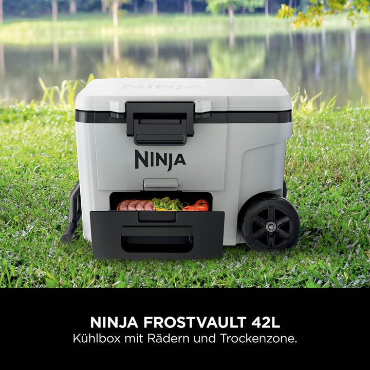 Produktbild Ninja FrostVault Kühlbox mit Rollen und Isolierung, integrierter Dry Zone Schublade für Lagerung bei