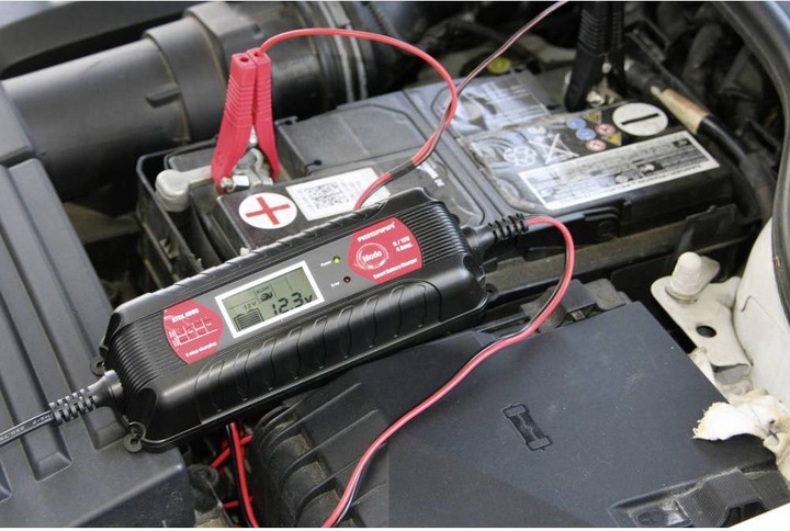 Produktbild Absaar Batterieladegerät 6/12 Volt 4 Ampere (6V, 12V)
