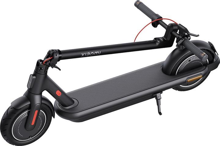 Immagine prodotto Xiaomi 15 Ultra + Scooter elettrico 4 Pro Plus CH-Edizione Pacchetto di lancio (1000 GB, Cromo Argento, 6.73", Doppia SIM, 50 Mpx, 5G)