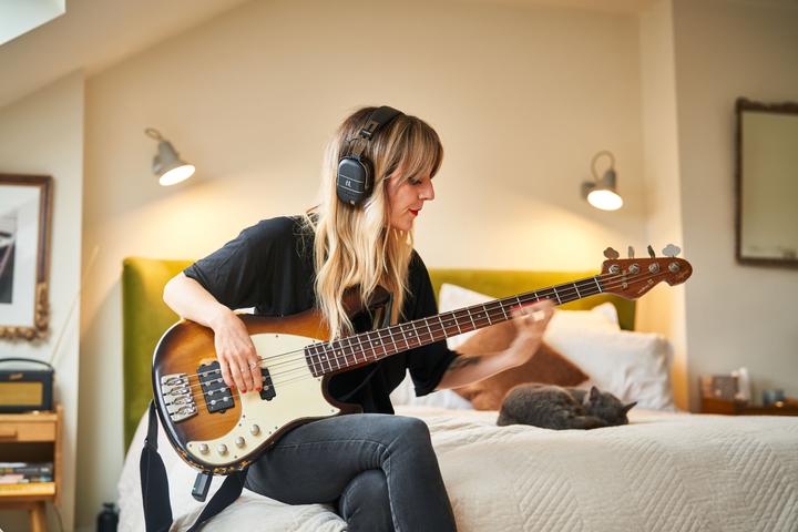 Image du produit BOSS (Electronics) Waza Air Bass (Pas de réduction du bruit, 5 h, Sans fil)