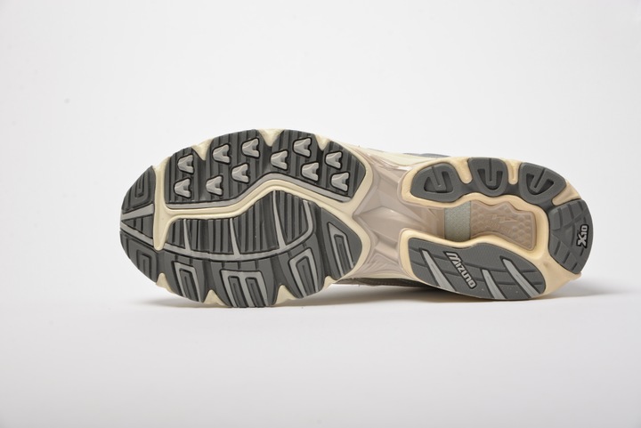 Actual product image Mizuno WAVE RIDER 10 (44)