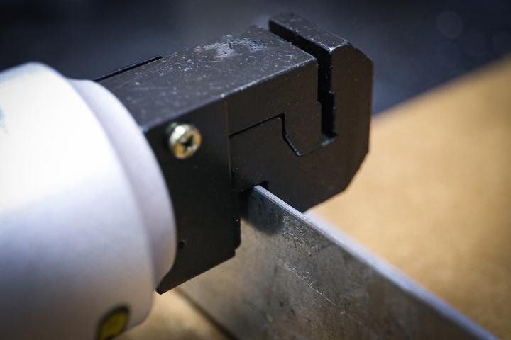 Produktbild BGS Druckluft-Loch- und Absetzzange (335 mm)