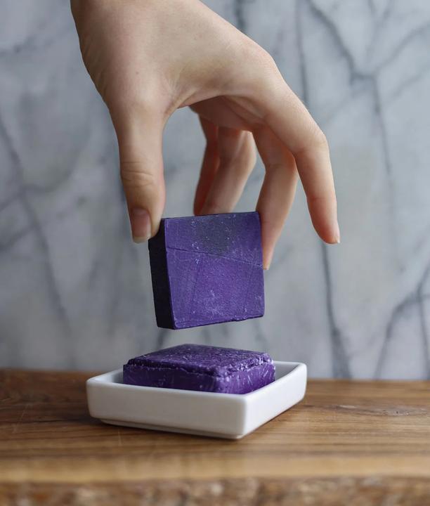 Actual product image Green Room Suds Colour Correction Purple (480 ml, Solid shampoo, Silver shampoo)