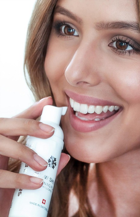 Image du produit Snow Pearl Whitening Foam mit Fluorid (50 ml)