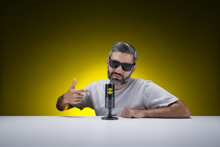 Actual product image Razer Seiren Emote