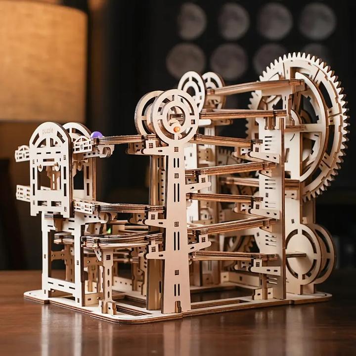 Produktbild The Toy Company 3D Holz Kugelbahn, Murmelbahn Puzzle aus Holz, batteriebetrieben