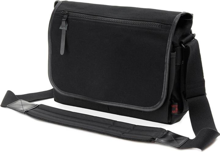 Actual product image Fujifilm Artisan Artist ACAM 7100 BLK (Camera shoulder bag)