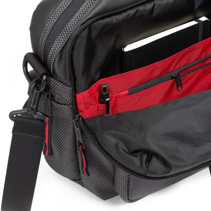 Actual product image Eastpak Strapverz S (17.72")
